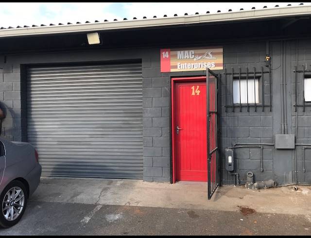 106M² WAREHOUSE RENTED IN BRIARDENE